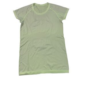 Lululemon Swiftly Tech 2.0 Short Sleeve Workout Top Lime Size 8 Yoga